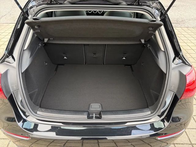 Mercedes-Benz A 180 LENKRADHEIZUNG LED HP KAMERA