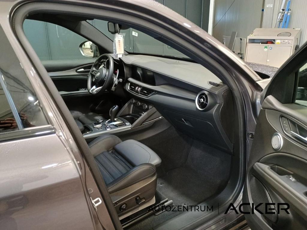 Alfa Romeo Stelvio Q4 Veloce