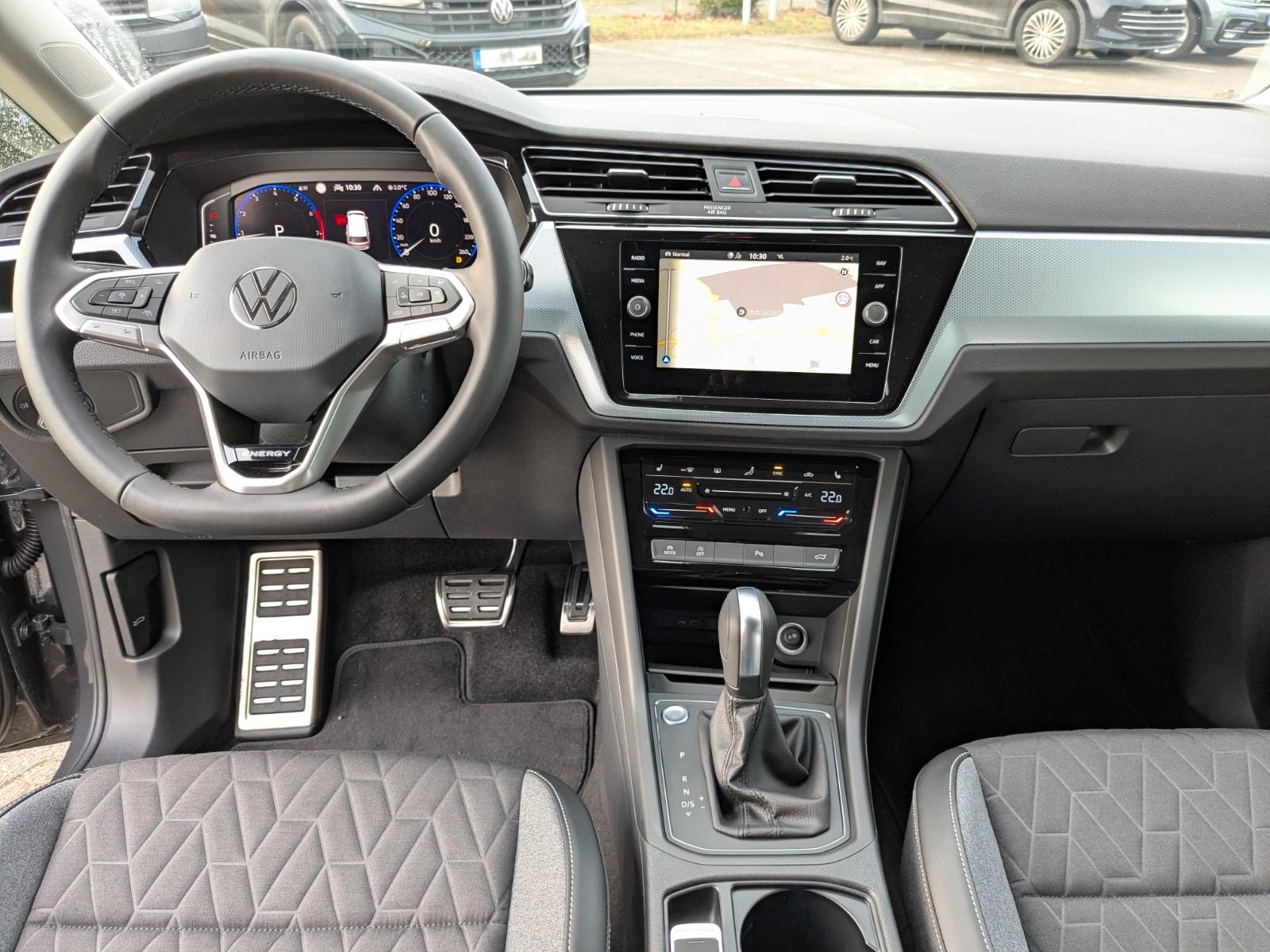 Volkswagen Touran DSG IQ.Drive