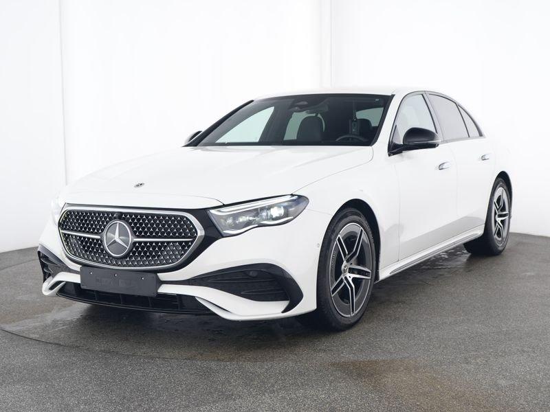 Mercedes-Benz E 200 AMG Line Sedan