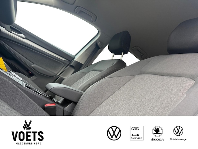 Volkswagen Golf 1.5 eTSI DSG