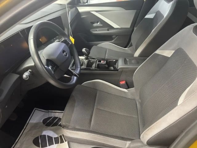 Opel Astra 1.2 Turbo Edition Turbo