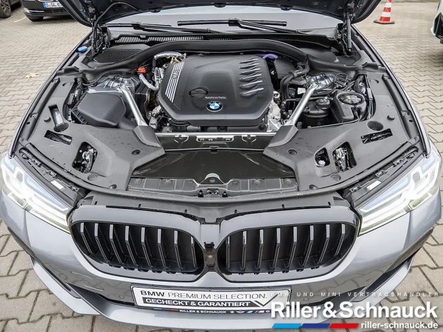 BMW 530 530d M-Sport Touring xDrive