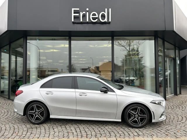 Mercedes-Benz A 200 AMG Line