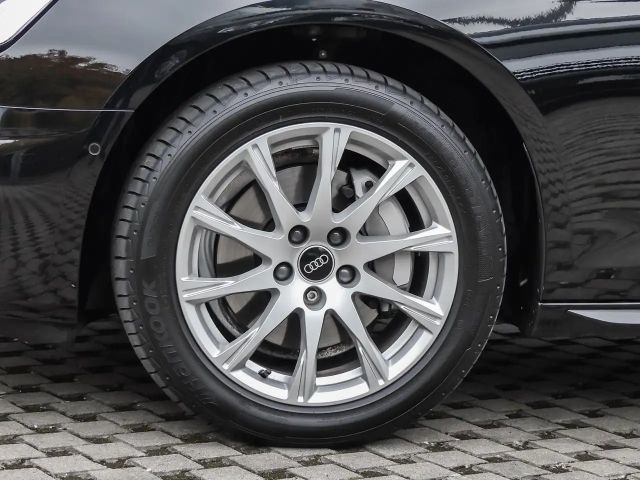 Audi A4 40 TFSI Quattro Sedan