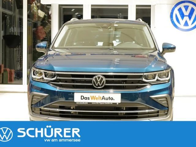 Volkswagen Tiguan 1.5TSI Active LED-Matrix Navi AHK Keyless ACC K...