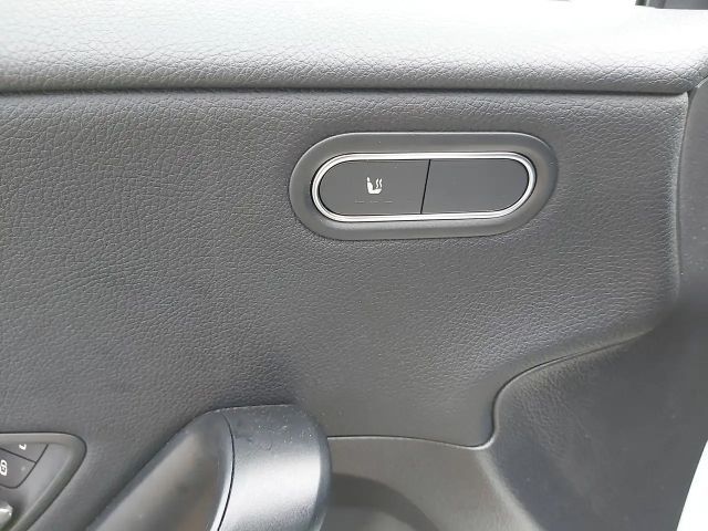 Mercedes-Benz A 180 A 180 d Style