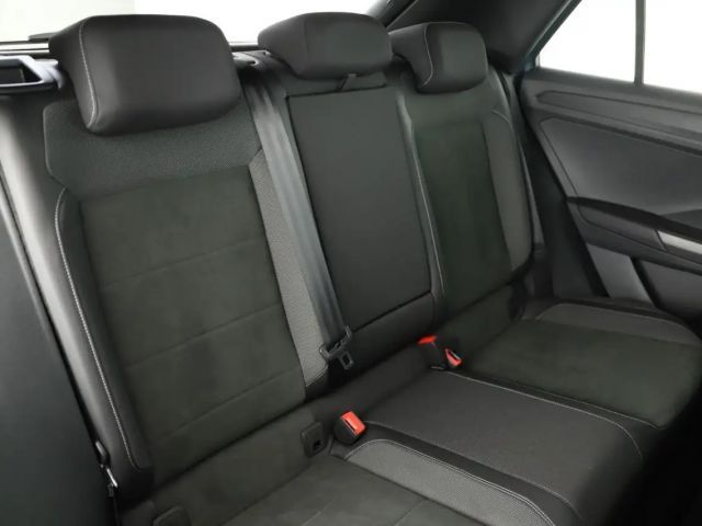 Volkswagen T-Roc 1.5 TSI DSG R-Line