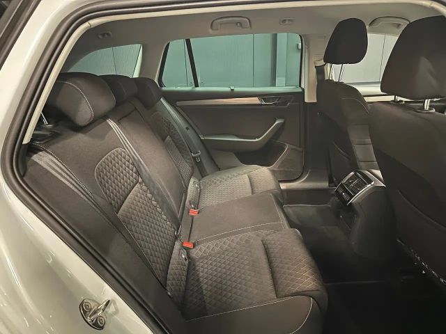 Skoda Superb 4x4 Ambition Combi