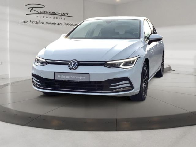 Volkswagen Golf 2.0 TSI DSG Golf VIII Style