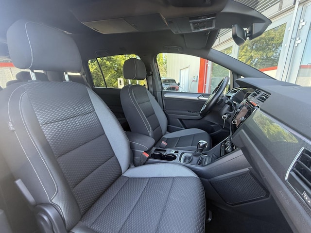 Volkswagen Touran 1.5 TSI DSG