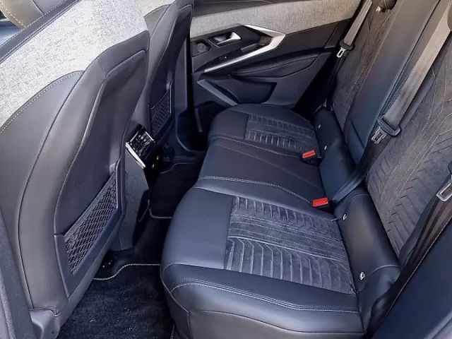 Peugeot E-3008 Dual-Elektromotor "Launch Edition" 325 AWD "Jän...