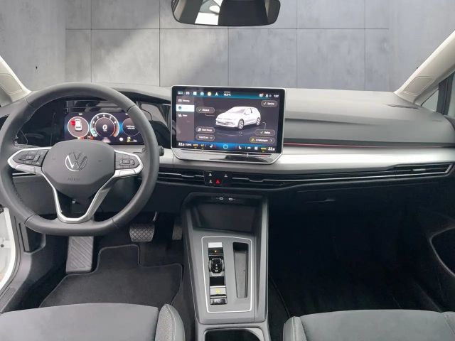 Volkswagen Golf DSG Life