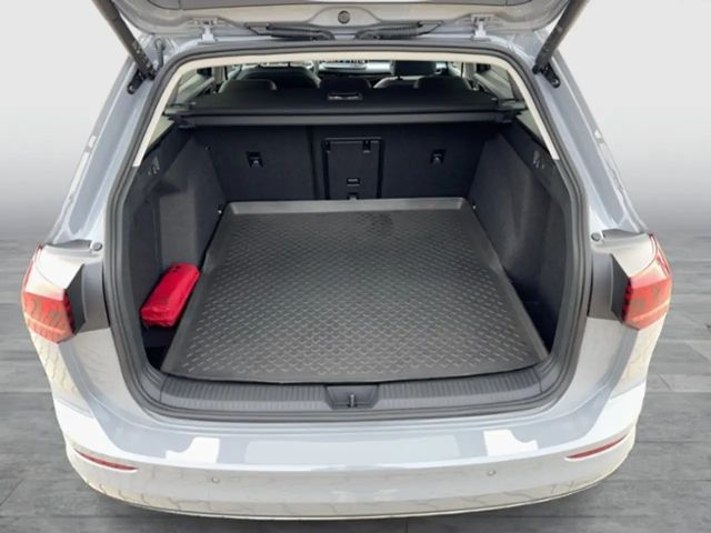 Volkswagen Golf 1.5 eTSI DSG Golf VIII Variant