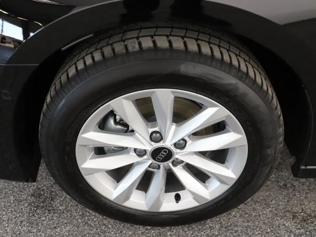 Audi A3 30 TFSI Sedan