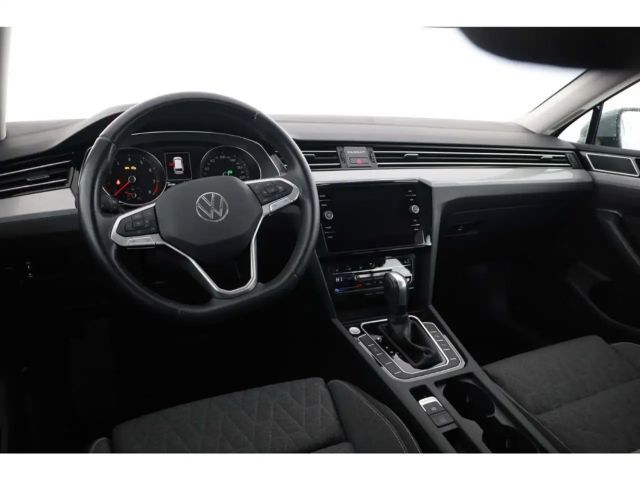Volkswagen Passat 1.5 TSI Business DSG Variant