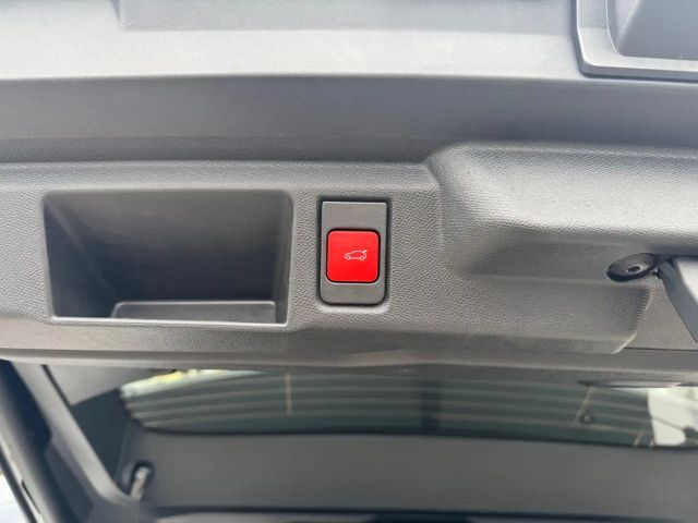 Opel Grandland X 100kW 1.2 **Navi+Pano+SD+SHZ+360**