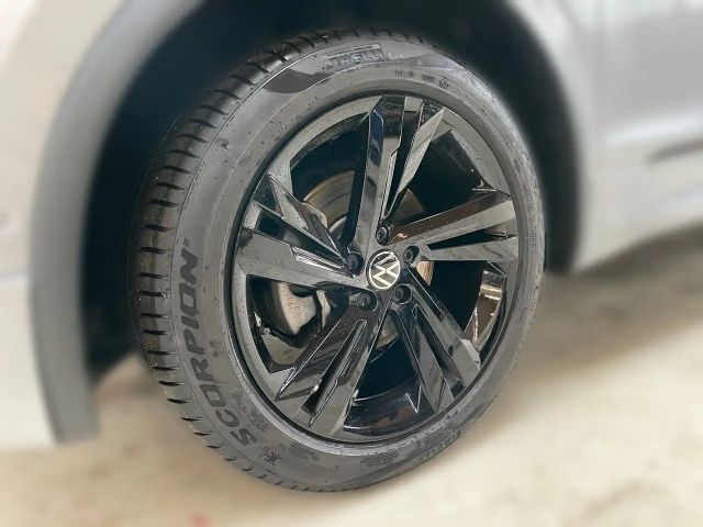 Volkswagen Tiguan 4Motion Allspace R-Line