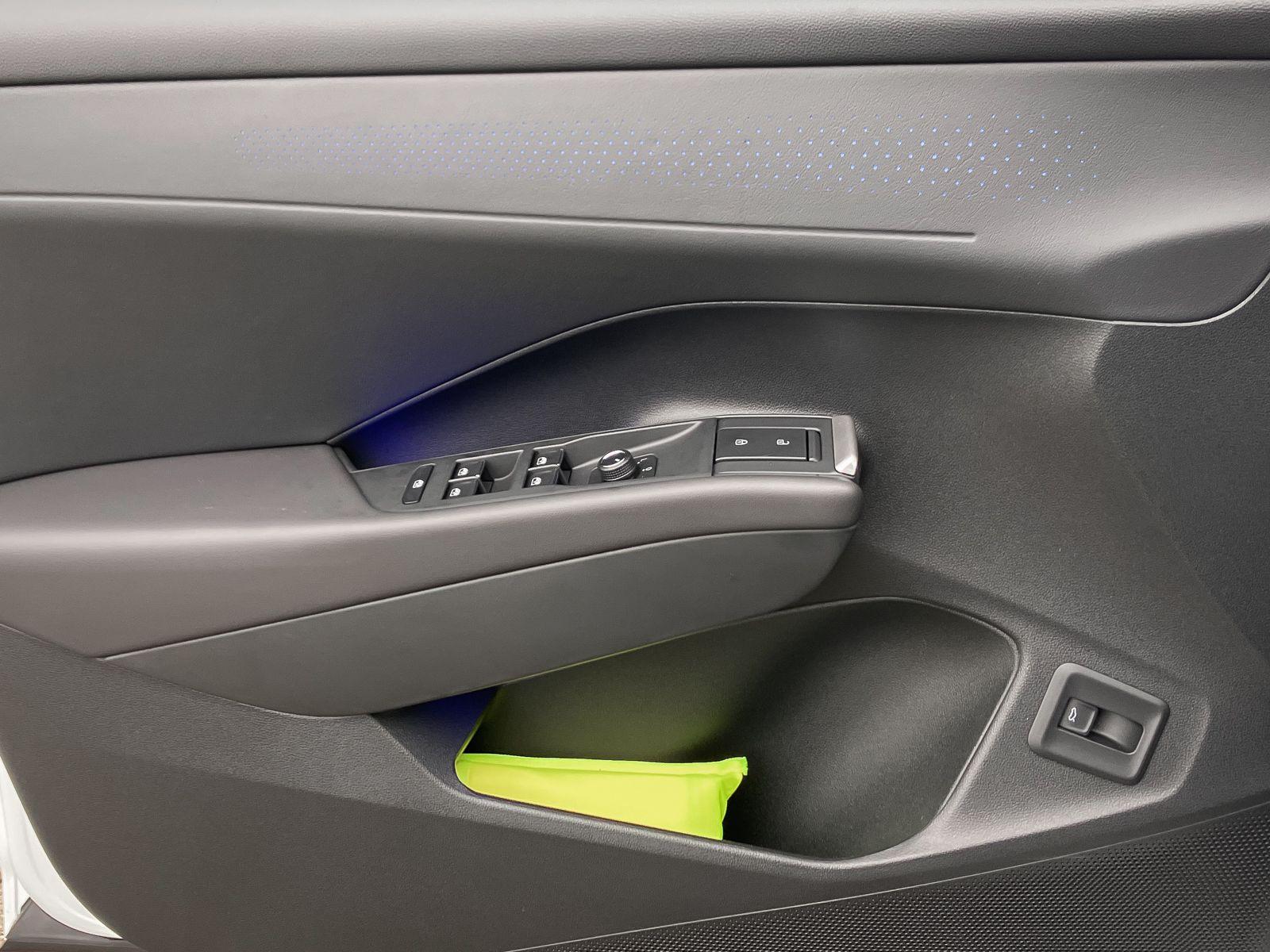 Volkswagen T-Roc 1.5 eTSI DSG R-Line