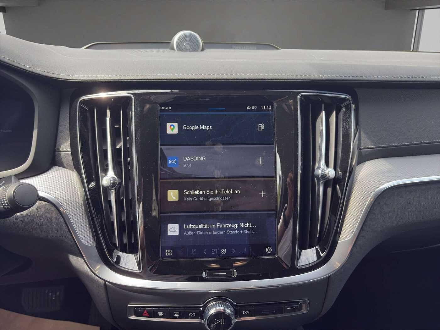 Volvo S60 AWD Dark Recharge Ultimate