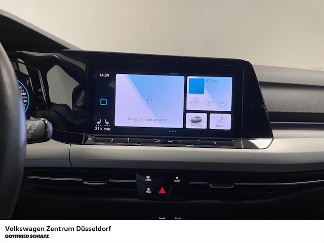 Volkswagen Golf 1.5 eTSI DSG Life