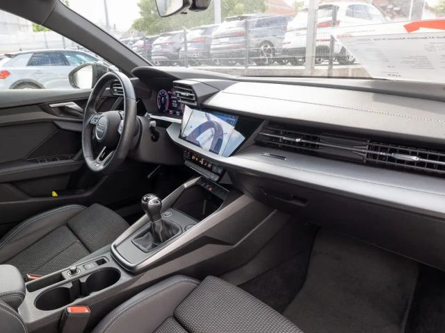 Audi A3 30 TFSI Sedan Sportback