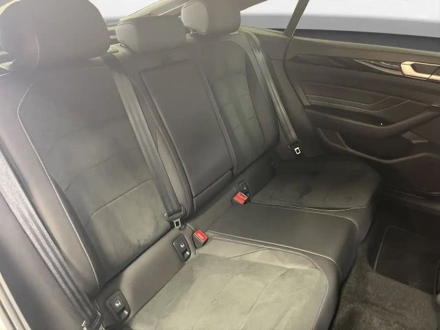 Volkswagen Arteon 2.0 TSI R-Line