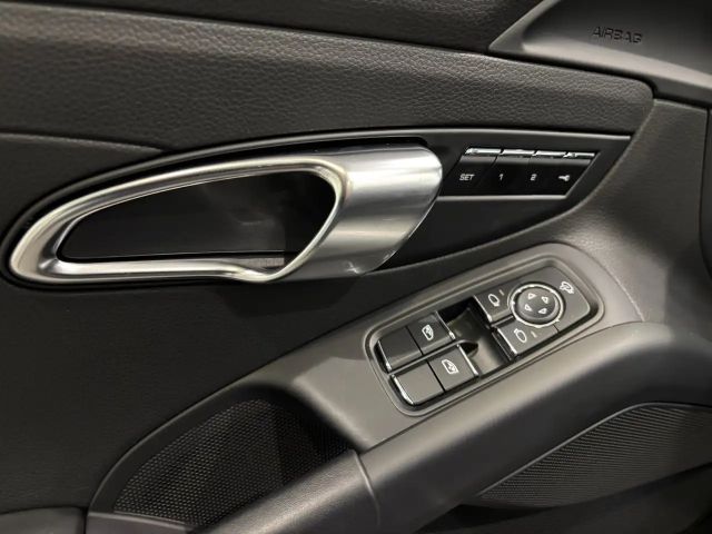 Porsche Boxster 718 S