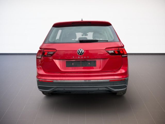 Volkswagen Tiguan 1.5TSI 130PS ACC.5J-G.NAVI.2xPDC.LED.LKRD-HZG.SHZ