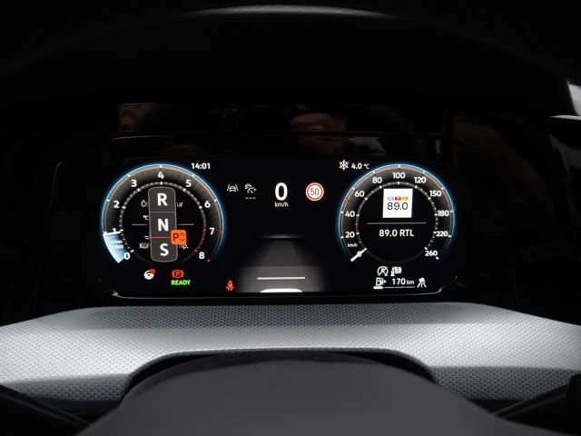 Volkswagen Golf 1.5 eTSI Golf VIII