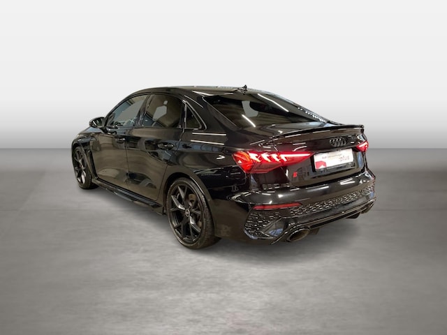 Audi RS3 Quattro S-Tronic Sedan