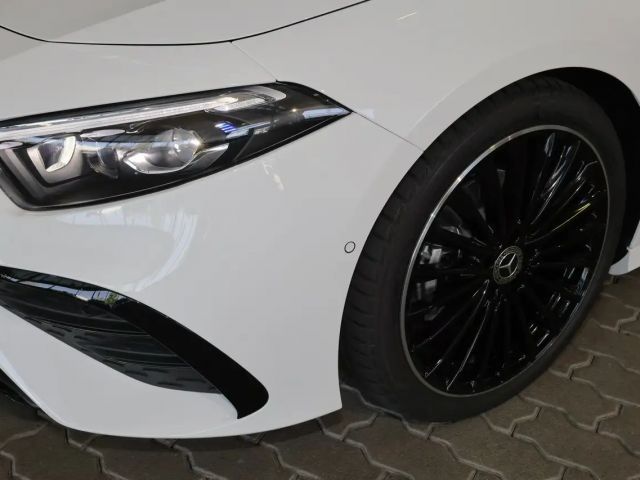 Mercedes-Benz A 180 AMG Line