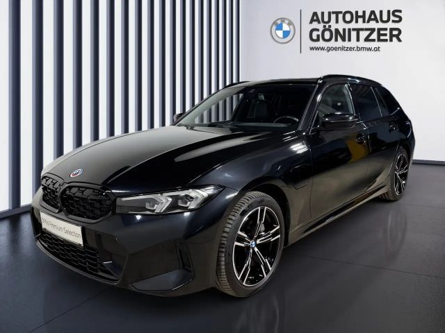BMW 330 330e xDrive