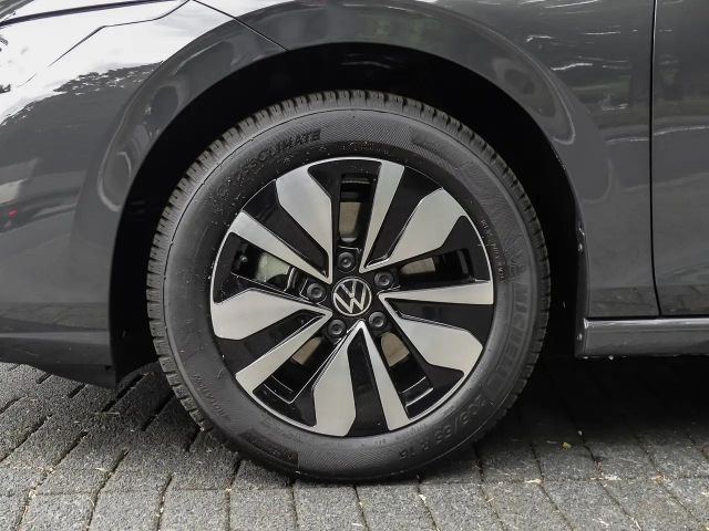 Volkswagen Golf 1.5 eTSI DSG Golf VIII