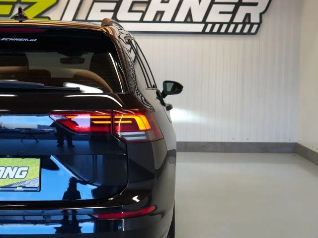 Volkswagen Golf 1.0 TSI Variant