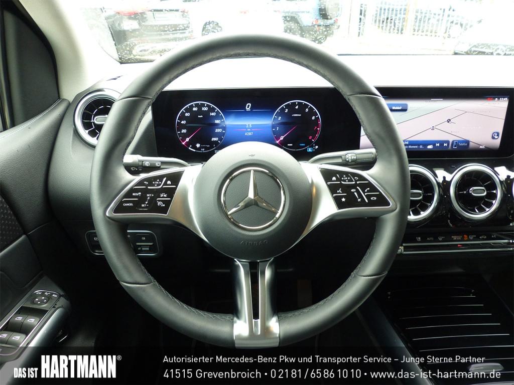 Mercedes-Benz B 200 Progressive Sedan