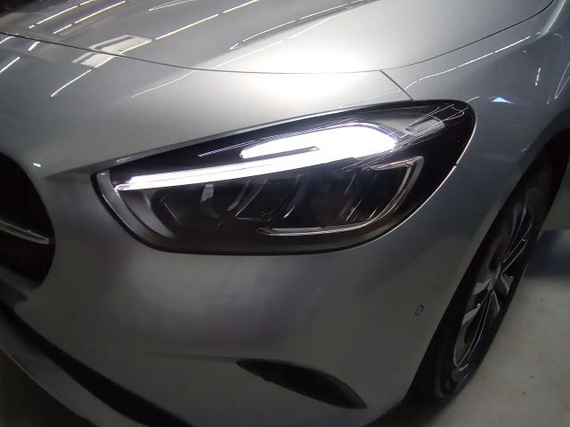 Mercedes-Benz B 180 Progressive