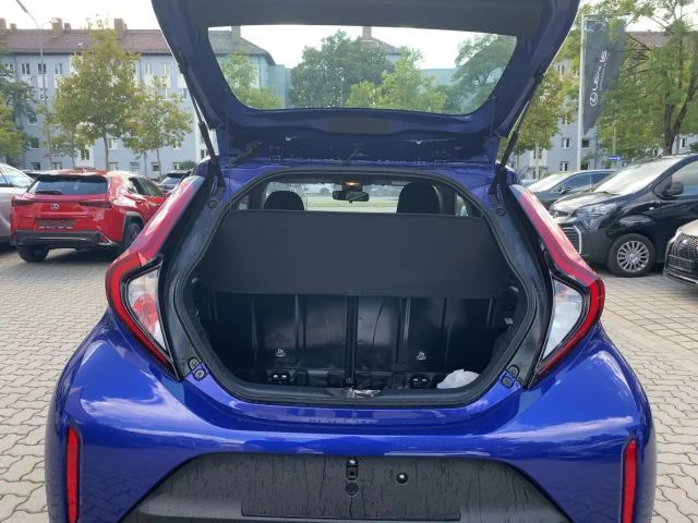 Toyota Aygo X 1.0 VVT-i Business Hatchback