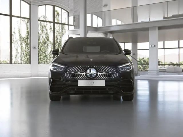 Mercedes-Benz GLA 200 AMG Line