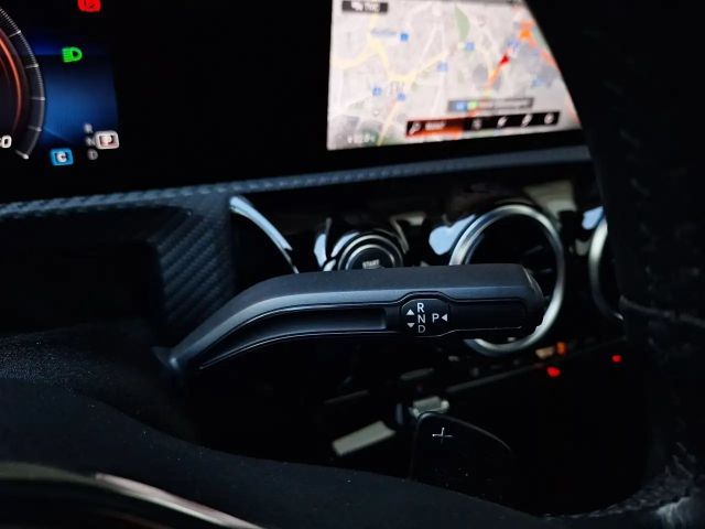 Mercedes-Benz A 200 Aut./LED/Panorama/AHK/Navi/Kamera/SHZ/1.Besitz