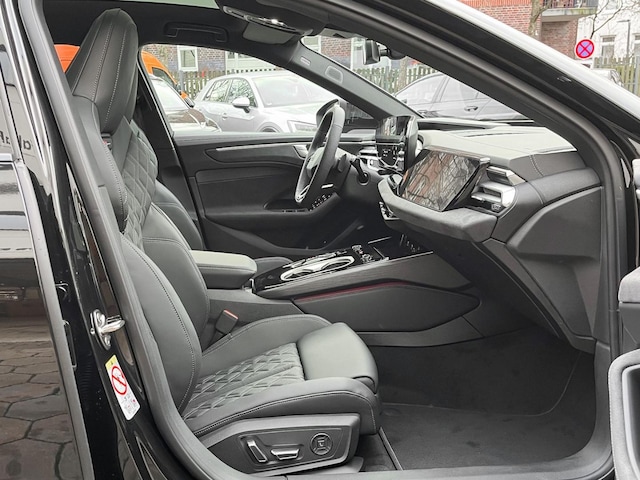 Audi A6 e-tron Avant Quattro