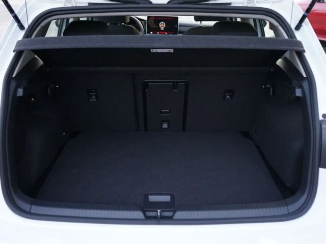 Volkswagen Golf 1.5 TSI Golf VIII Life