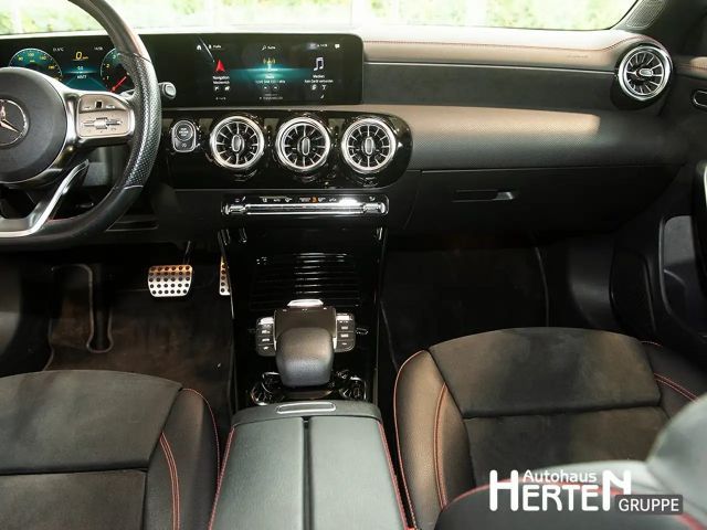 Mercedes-Benz CLA 250 AMG Line Shooting Brake