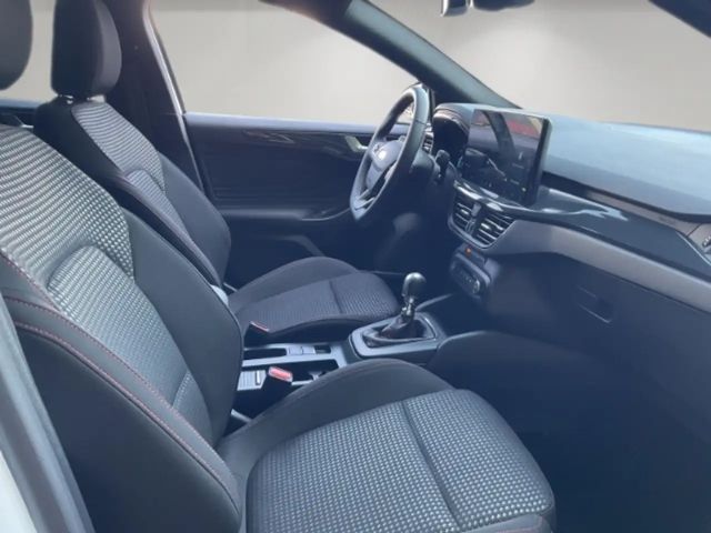 Ford Focus ST Line Wagon