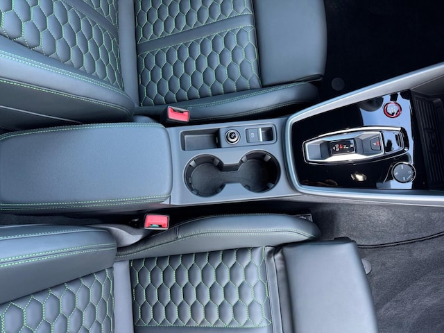 Audi RS3 Quattro S-Tronic Sedan