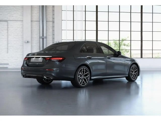Mercedes-Benz E 220 AMG Line E 220 d Sedan