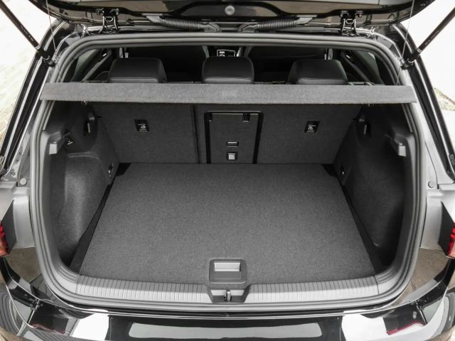 Volkswagen Golf 1.5 eTSI DSG Golf VIII