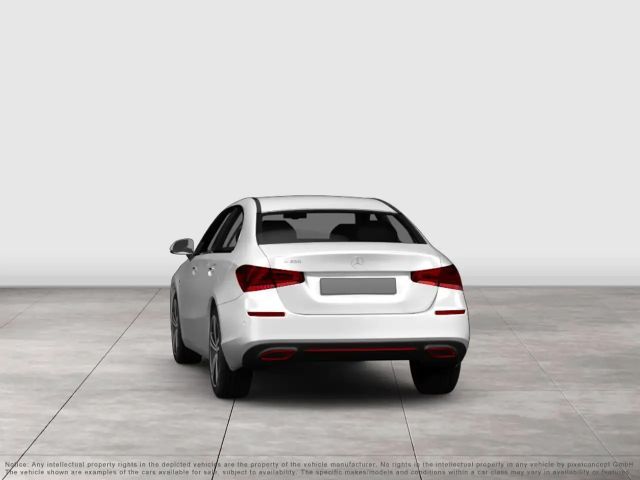 Mercedes-Benz A 180 AMG Line