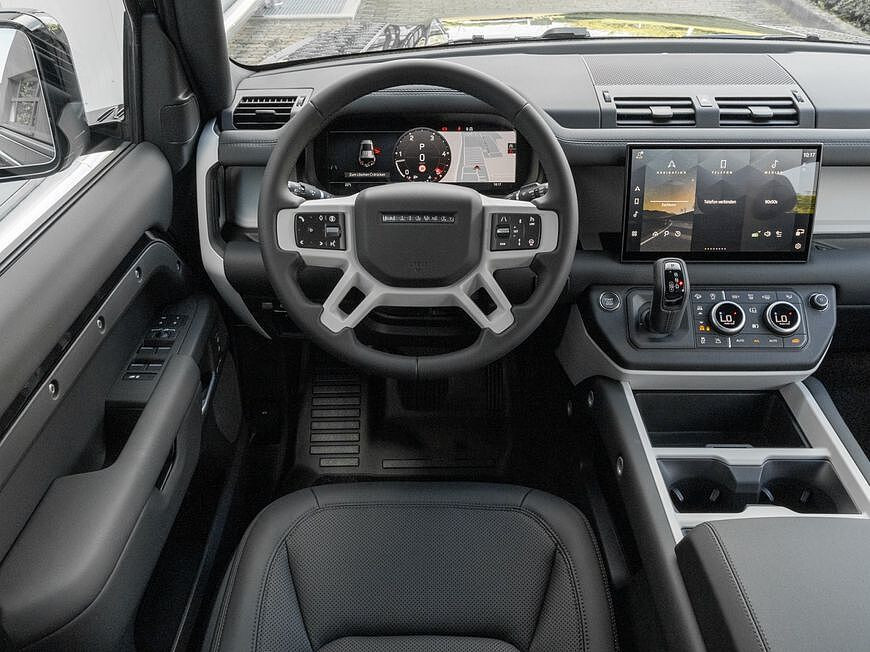 Land Rover Defender 110 Dynamic SE