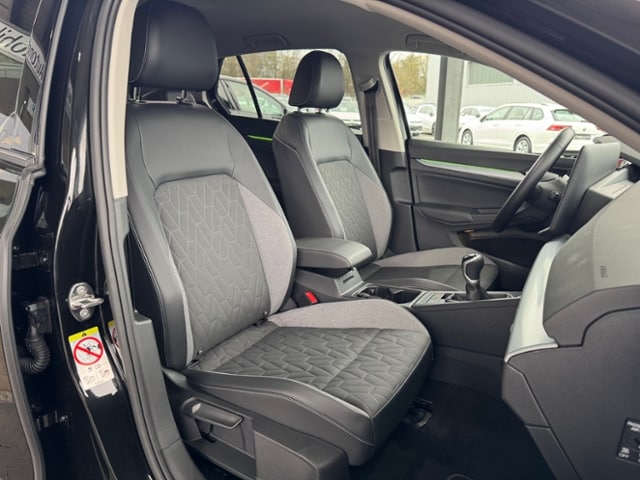 Volkswagen Golf 1.5 TSI Golf VIII